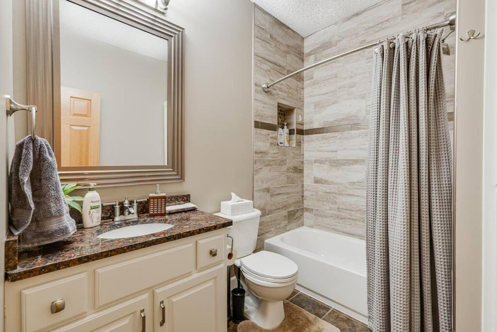 فيلا Maple Grove Retreat 30 Days Minimum المظهر الخارجي الصورة