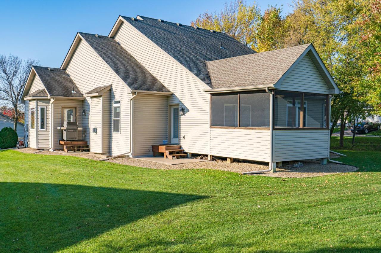 فيلا Maple Grove Retreat 30 Days Minimum المظهر الخارجي الصورة