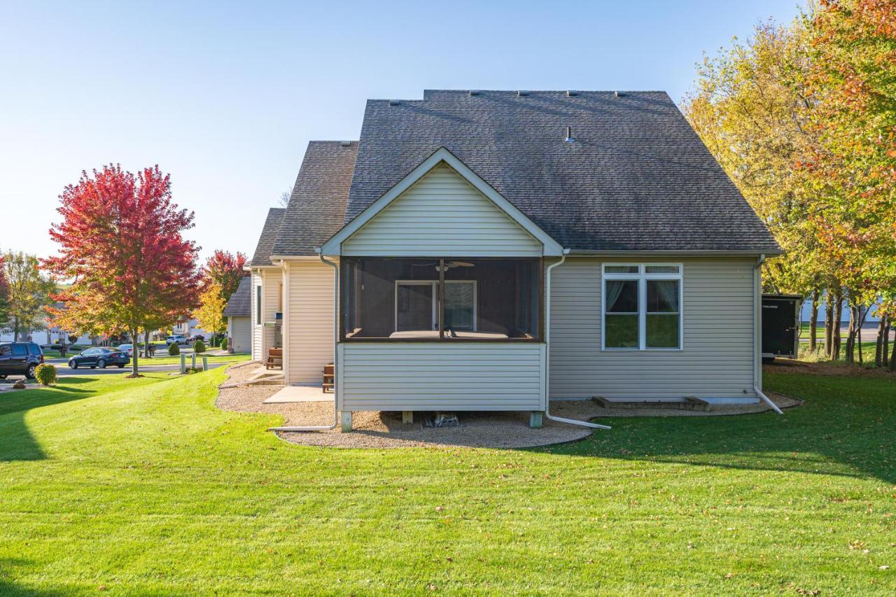 فيلا Maple Grove Retreat 30 Days Minimum المظهر الخارجي الصورة
